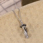 The Hug Necklace 4
